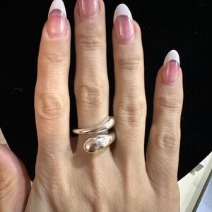 Elegant Silver Women's Ring